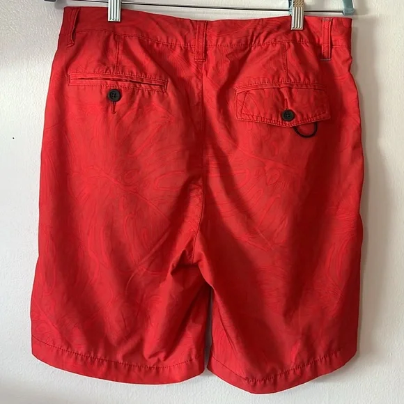 Tommy Bahama Red & Grayish Patterned Relax Shorts- waist 30 - Picture 2 of 6